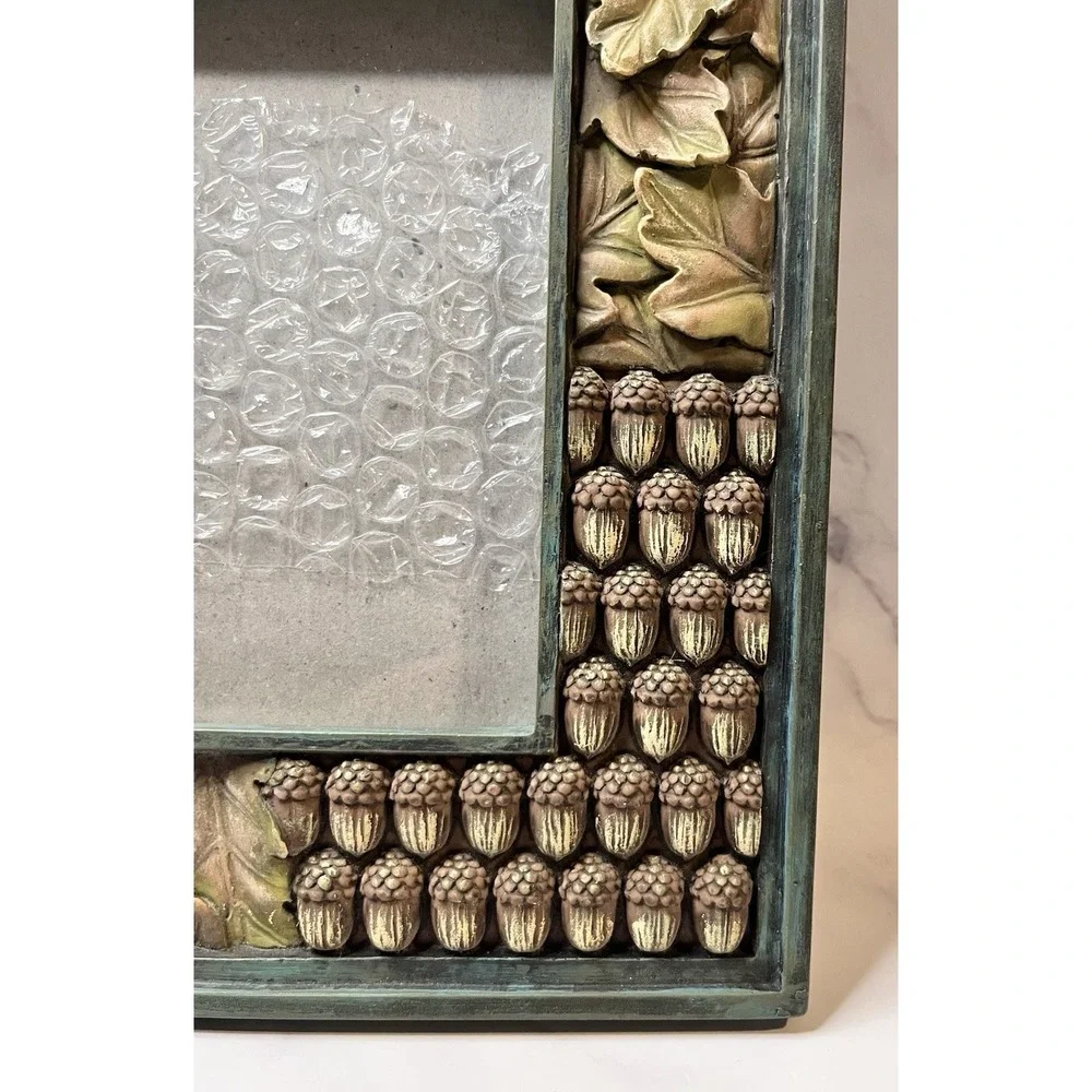Vintage Parylite Acorn Picture Frame Holds 3.5